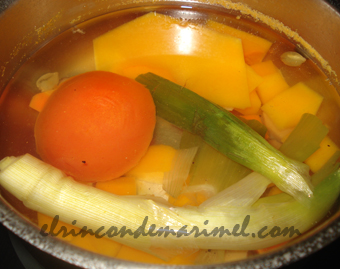 caldo de calabza, jengibre y cardamomo