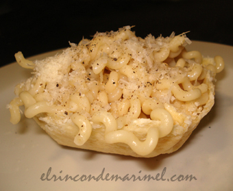 spaghetti cacio e pepe