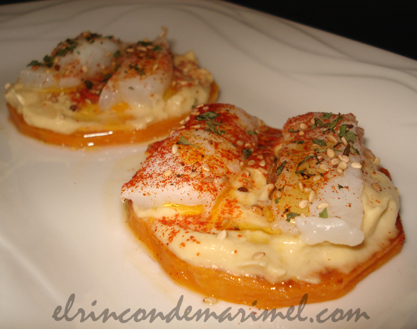 bocadito de calabaza con crema de alcachofas y bacalao a la llama