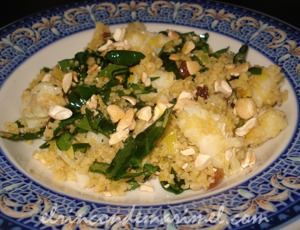 cuscús a la naranja con bacalao, puerros y espinacas
