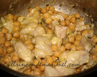 cochas con bacalao