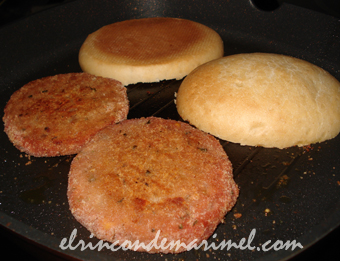  hamburguesa vegana de garbanzos y remolacha