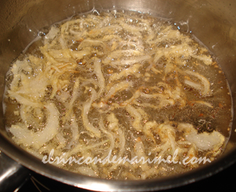 cebolla frita crujiente