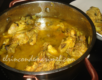 pollo guisado