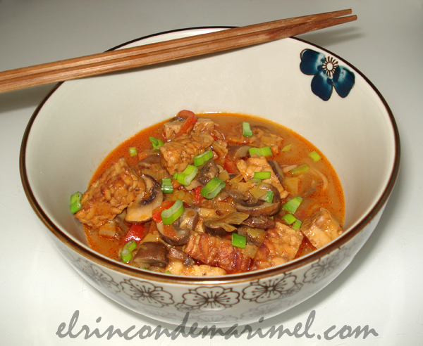 ramen vegano al curry picante