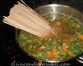 sopa de zancarrón y kale