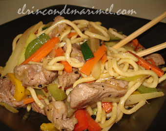 udon con verduras y presa ibérica