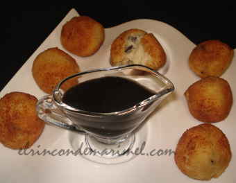 Croquetas de bacalao con aceitunas negras