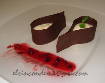 lagrimas de chocolate rellenas de crema de yogur