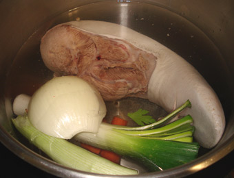 ponemos la lengua a cocer con las verduras