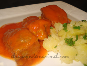 morros de ternera guisados con salsa de pimiento morron