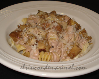 fusilli con hongos y foie al oporto