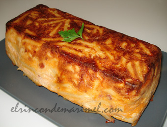 pastel de macarrones con salchichas