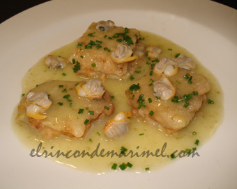 pencas rellenas de bacalao en salsa verde de berberechos