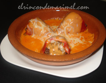 pimientos rellenos de morcilla