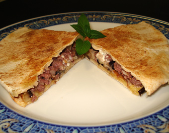 pita con berenjenas y cordero