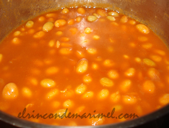 pochas en salsa vizcaína