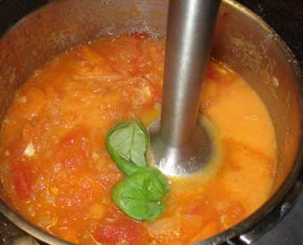 sopa tomate albahaca